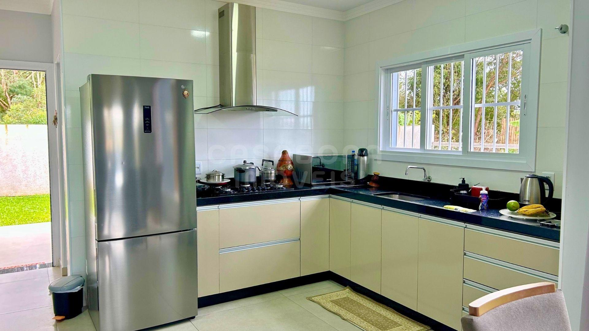 Casa confortável e localização estratégica no Jardim Raiante