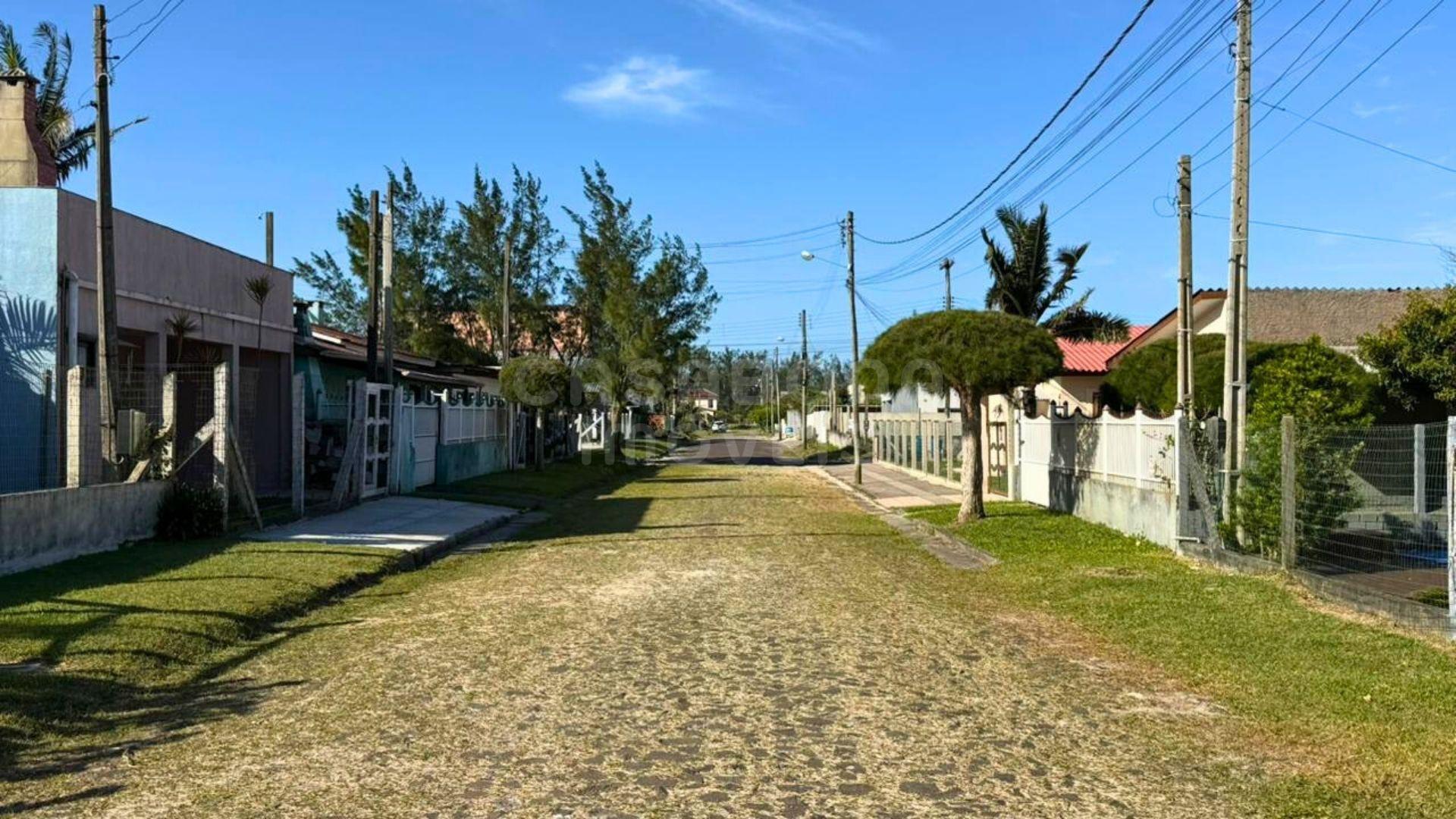 Casa a 100 metros do mar em Arroio do Sal – conforto e localização privilegiada