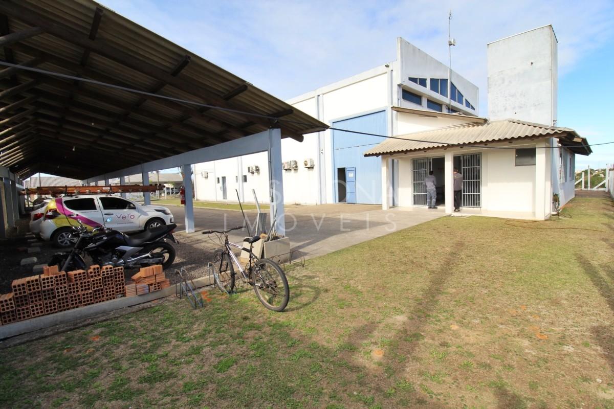 Excelente Pavilhão Comercial à Venda - Bairro Quatro Lagos, Arroio do Sal