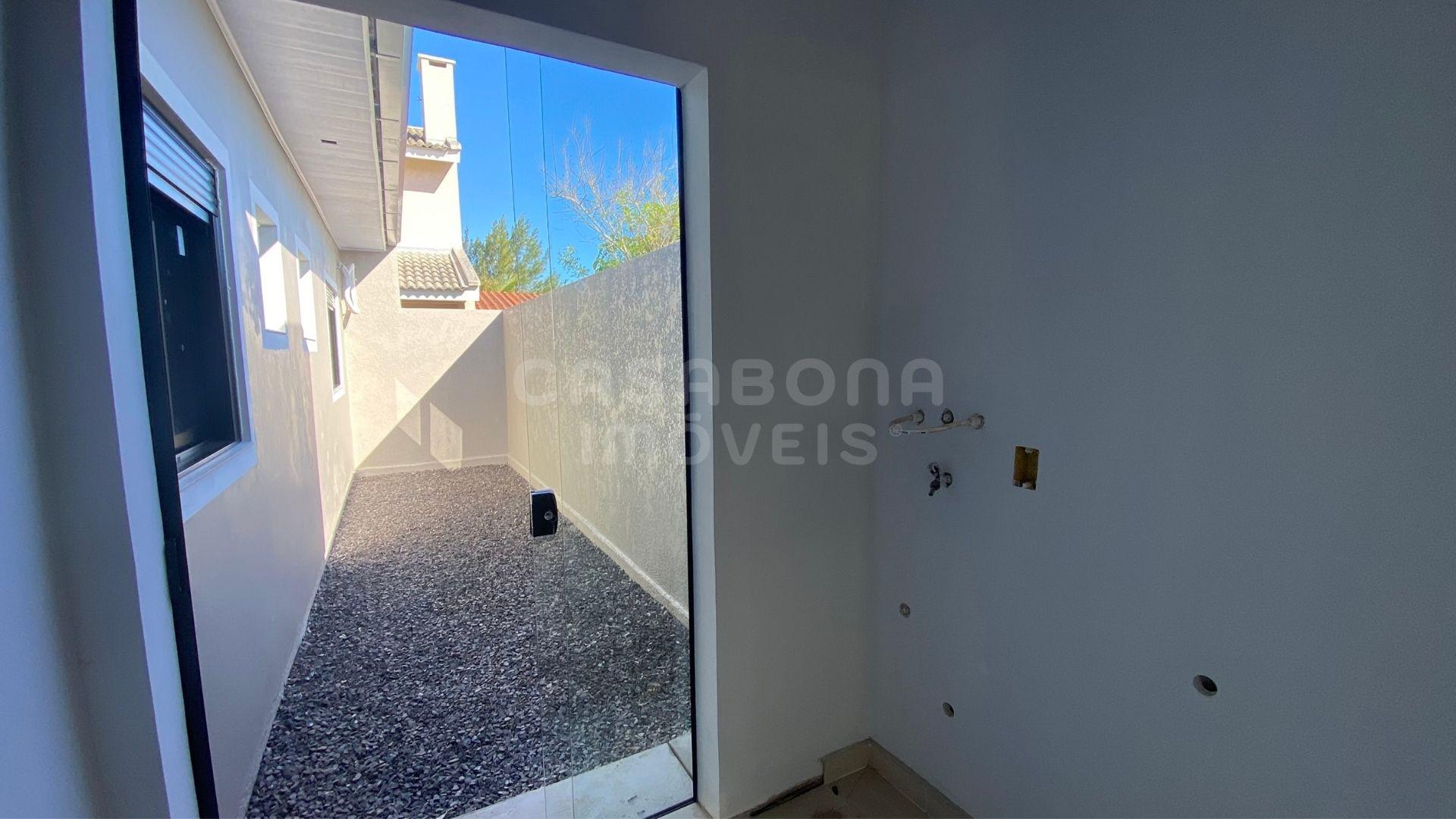 Casa Geminada em Arroio do Sal - Bairro Pérola: Aconchego e Lazer a 100 Metros do Mar