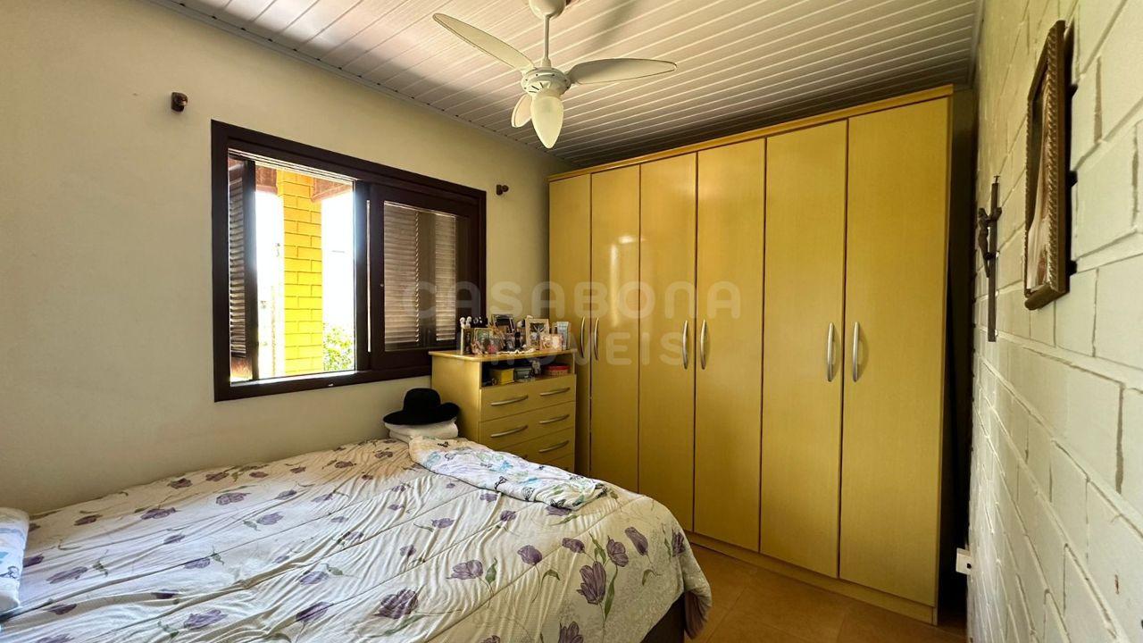 Ótima Oportunidade em Arroio do Sal: Duas Casas em Terreno Amplo