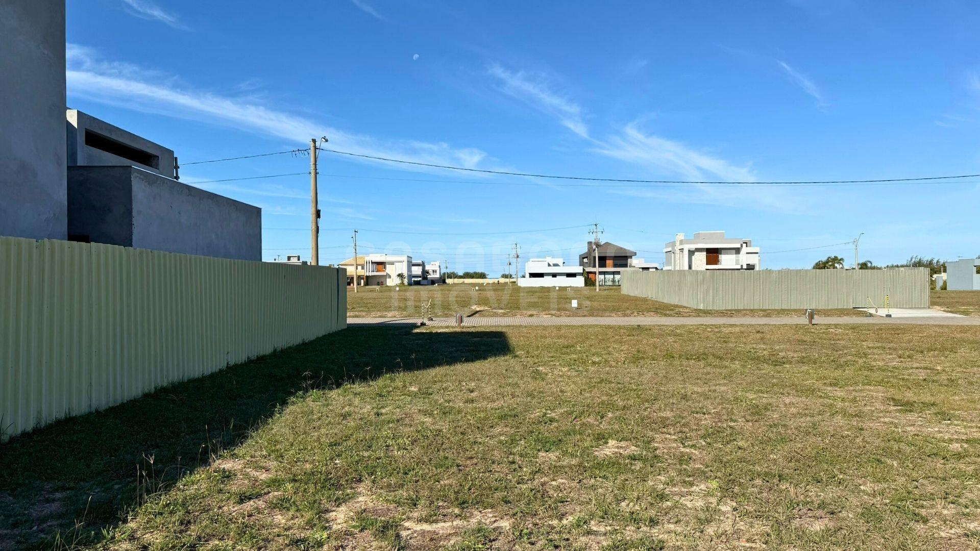 Terreno exclusivo no Condomínio Arenas Curumim – sua oportunidade de construir com qualidade e segurança