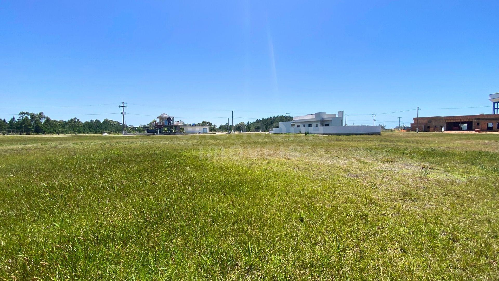 Excelente terreno no Loteamento Sol Nascente, amplo e pronto para construir