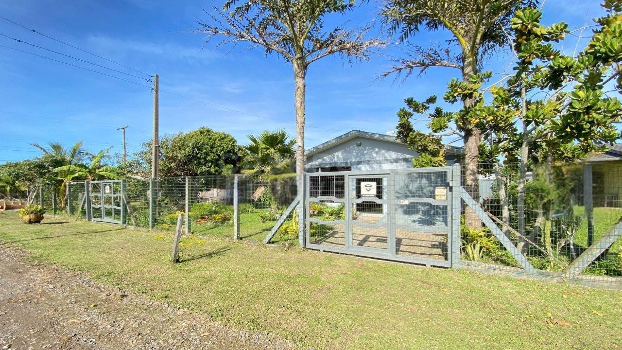 Casa em Arroio do Sal, São Jorge: Conforto e Proximidade com a Natureza