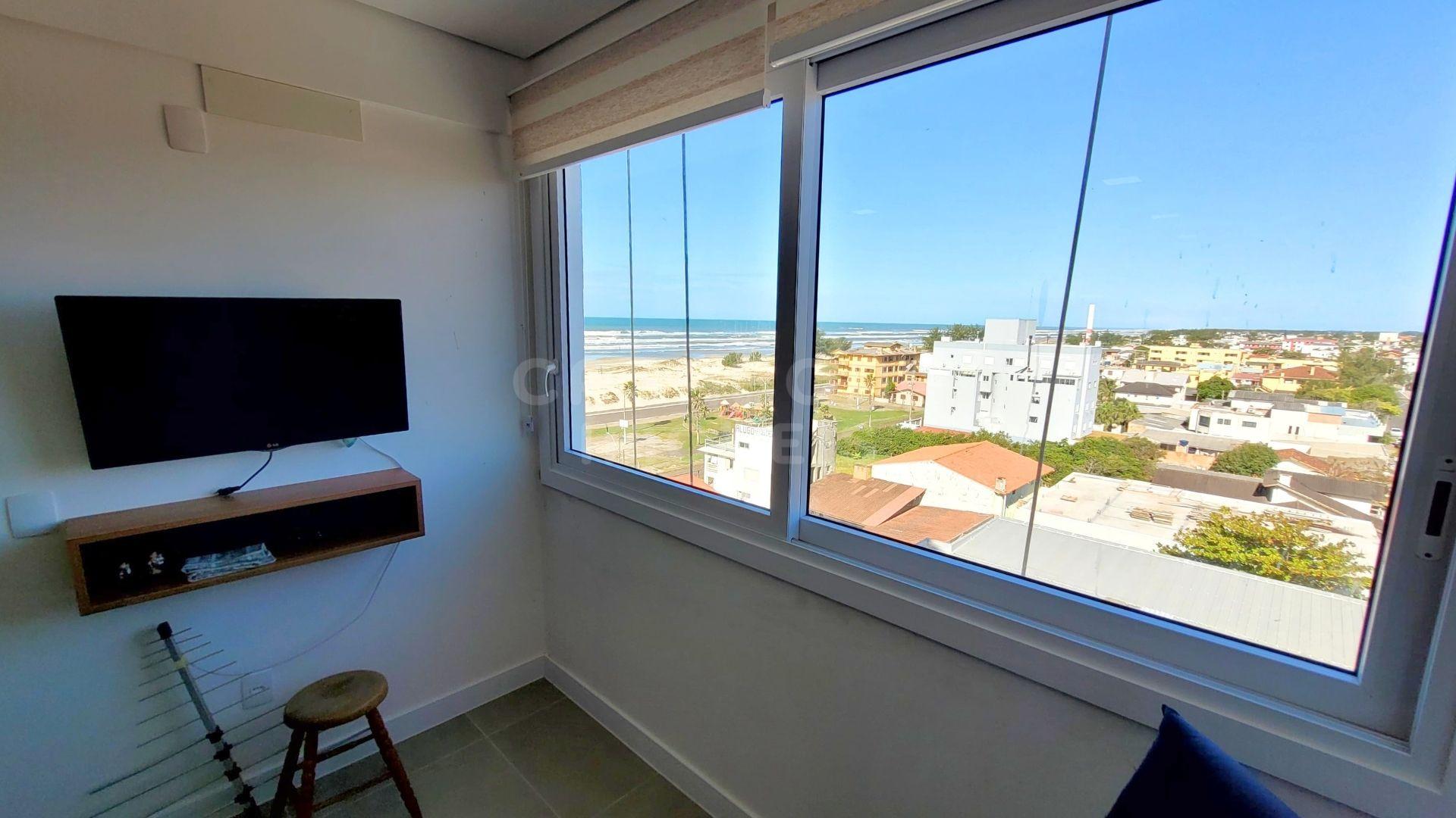 Apartamento Semimobiliado a 50 Metros do Mar no Centro de Arroio do Sal