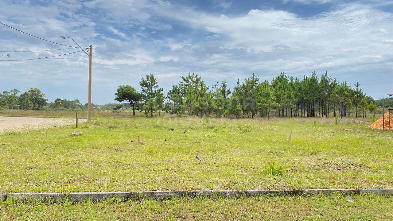 Terreno à Venda em Arroio do Sal - Bairro Tupancy
