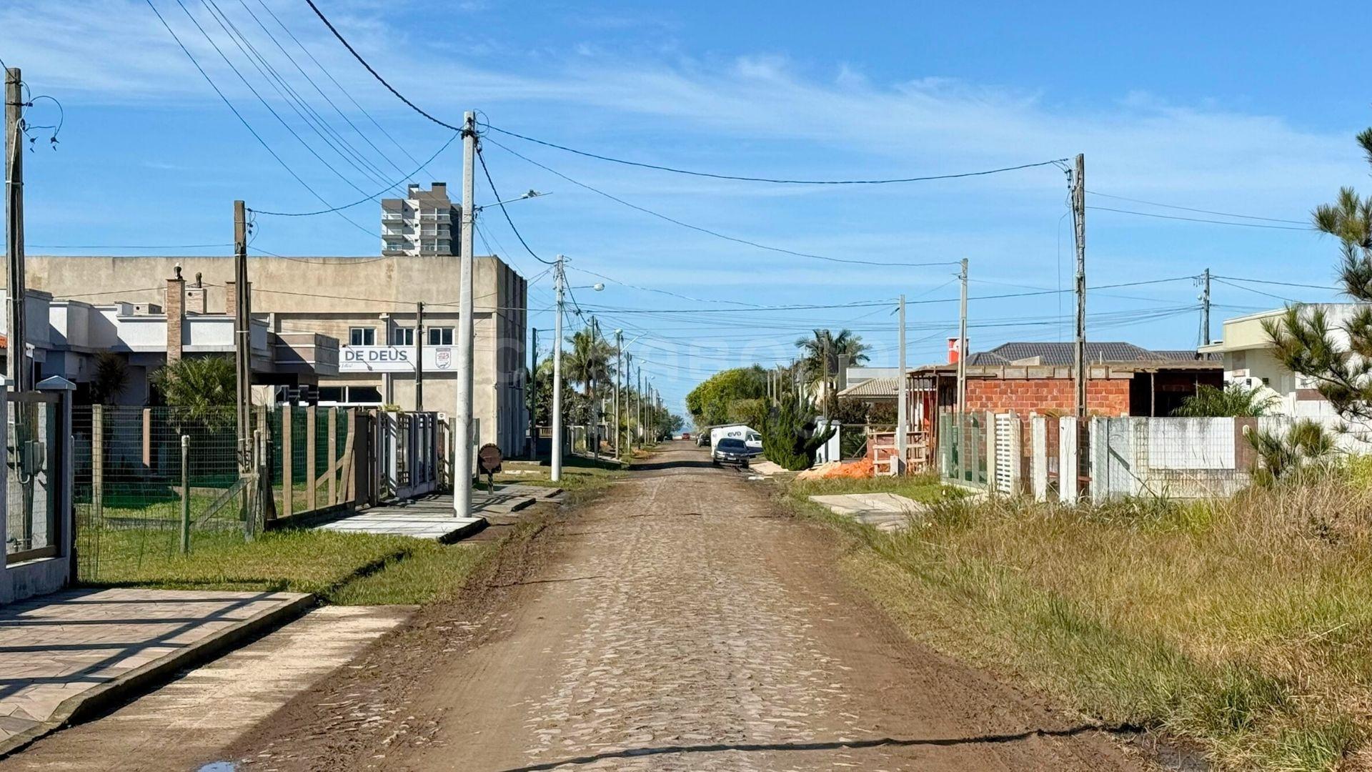 Terreno aterrado e pronto para construir no bairro Vista Alegre
