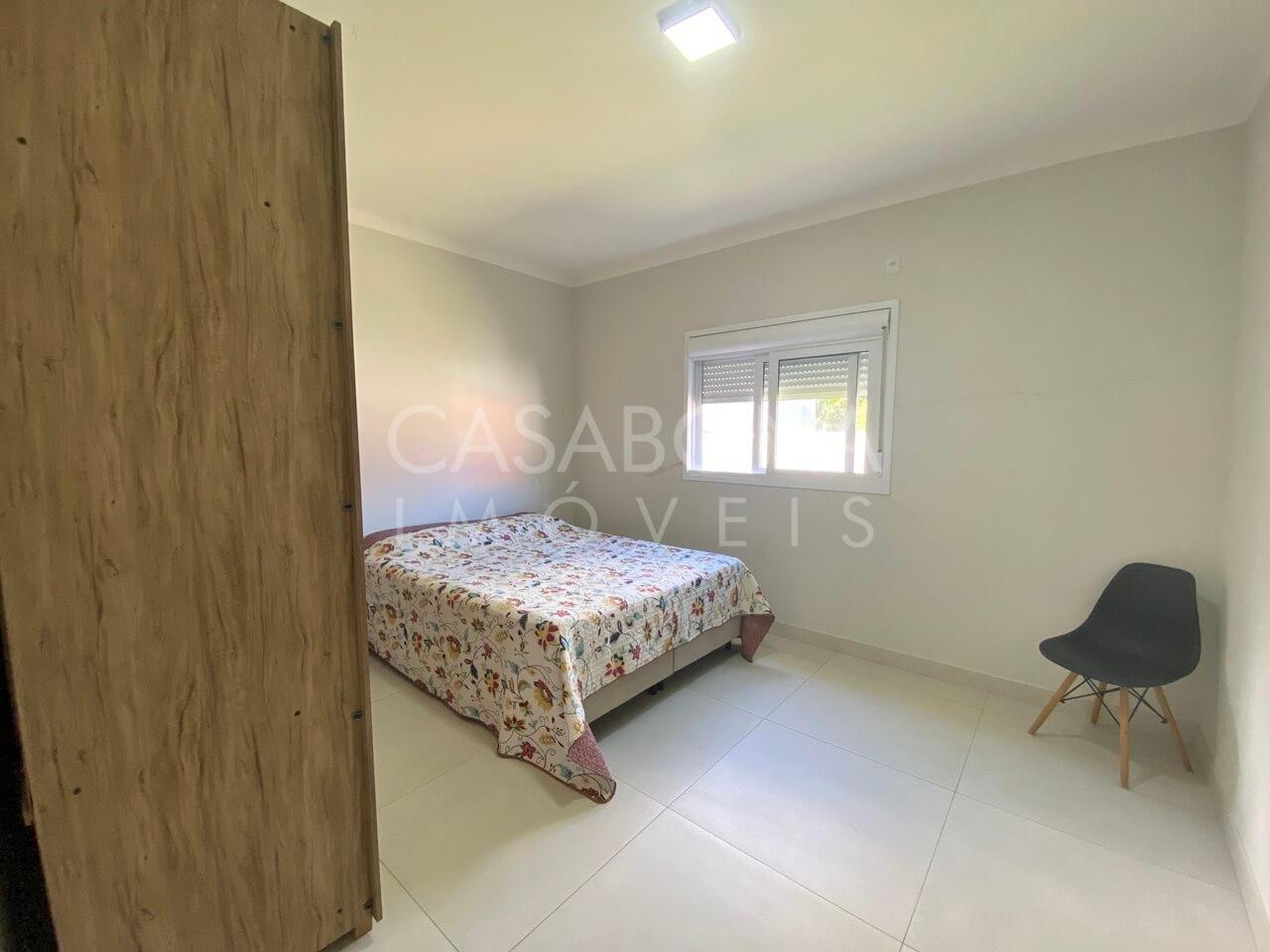 Refúgio à Beira-Mar: Residência Espaçosa no Balneário São Paulo