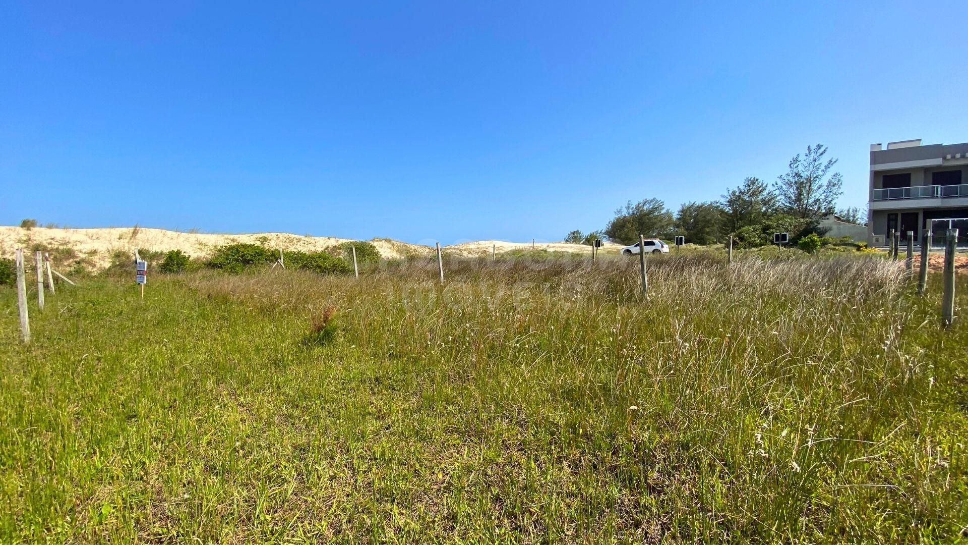 Terreno de Esquina 10 x 28,30 no Balneário Figueirinha – Posição Solar Leste e Potencial Exclusivo