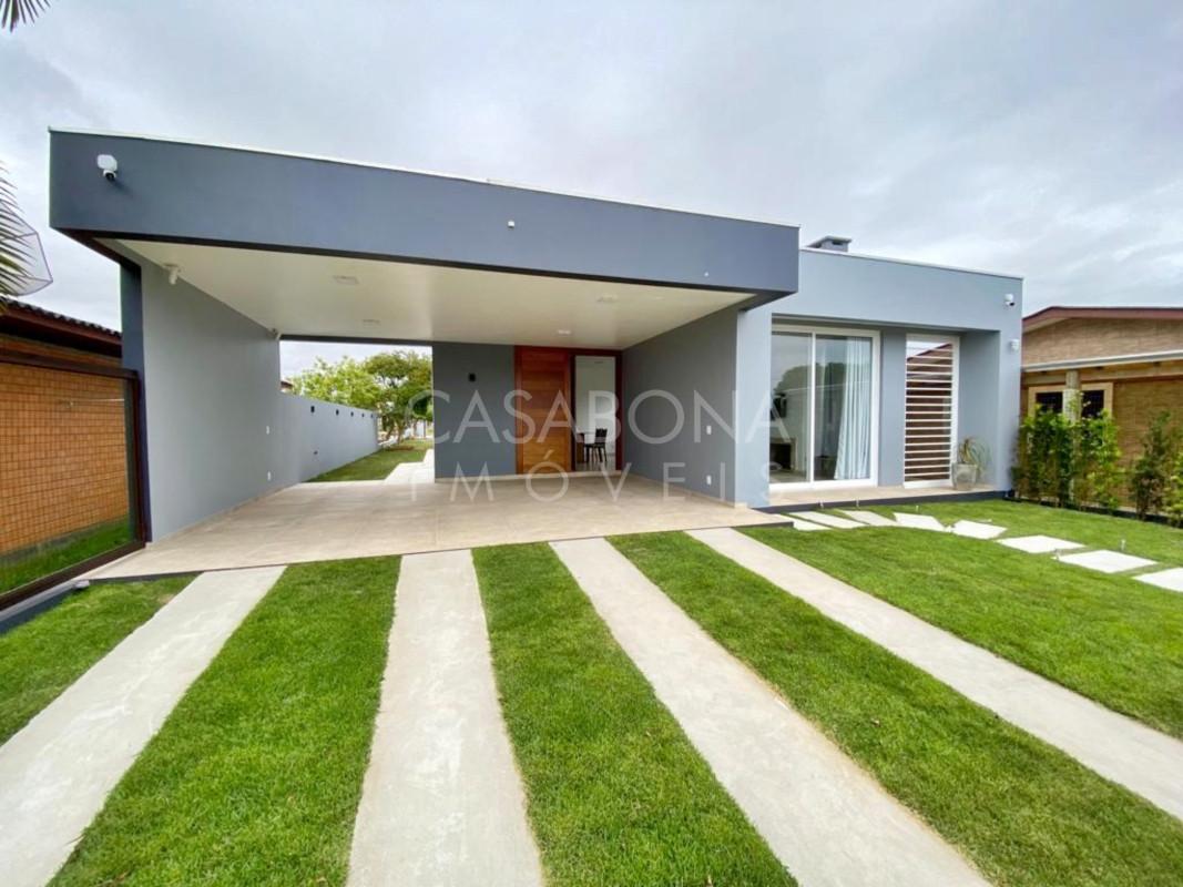 Casa com 2 Terrenos em Areias Brancas