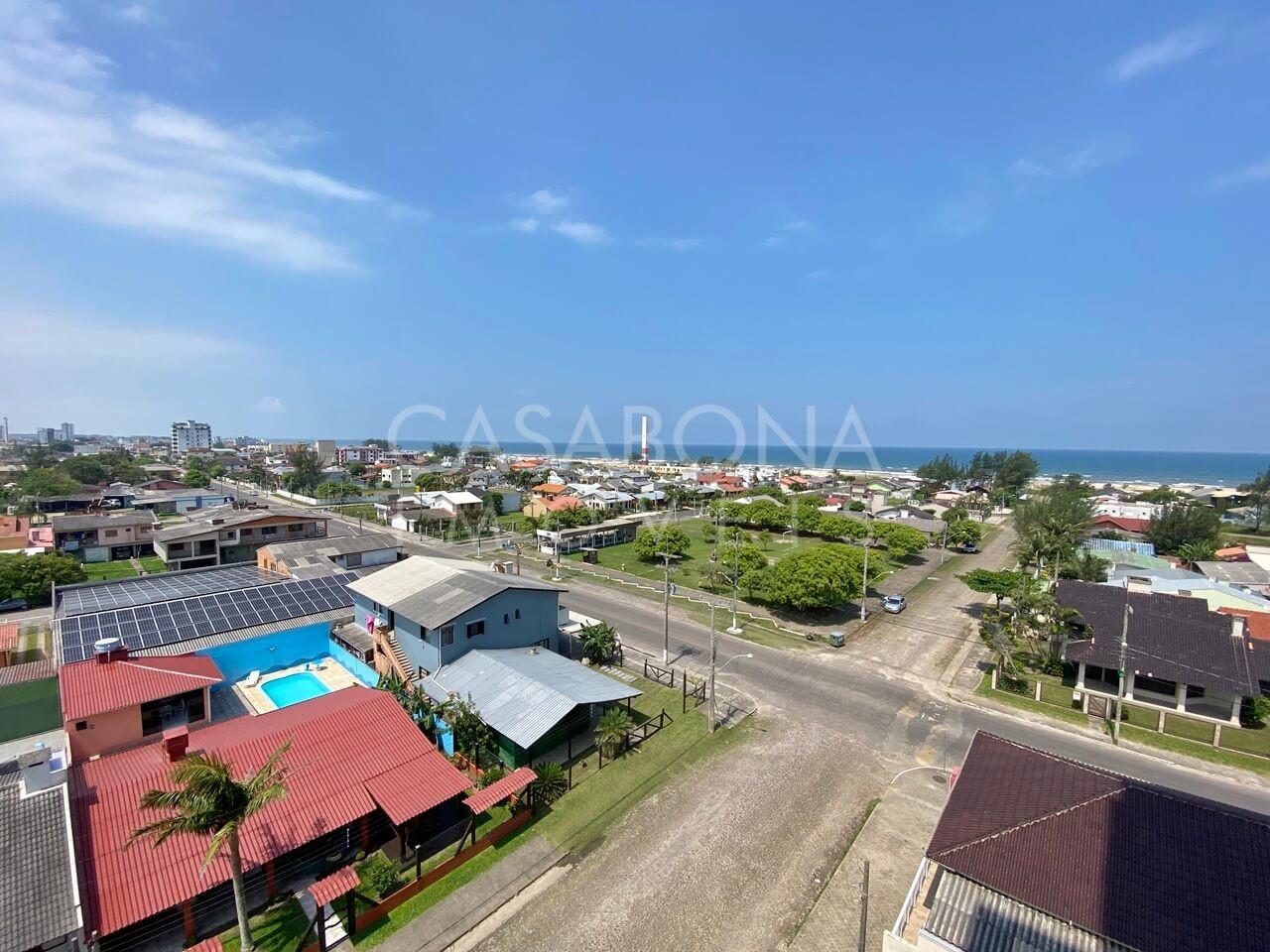 Refúgio à Beira-Mar: Aconchegante Apartamento no Balneário Jardim Raiante