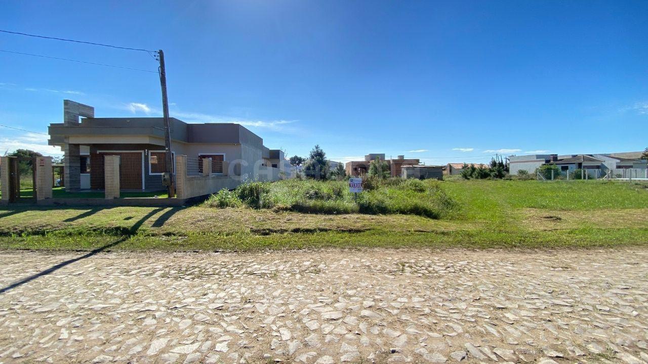 Terreno Amplo em Rua Residencial - Balneário Vista Alegre