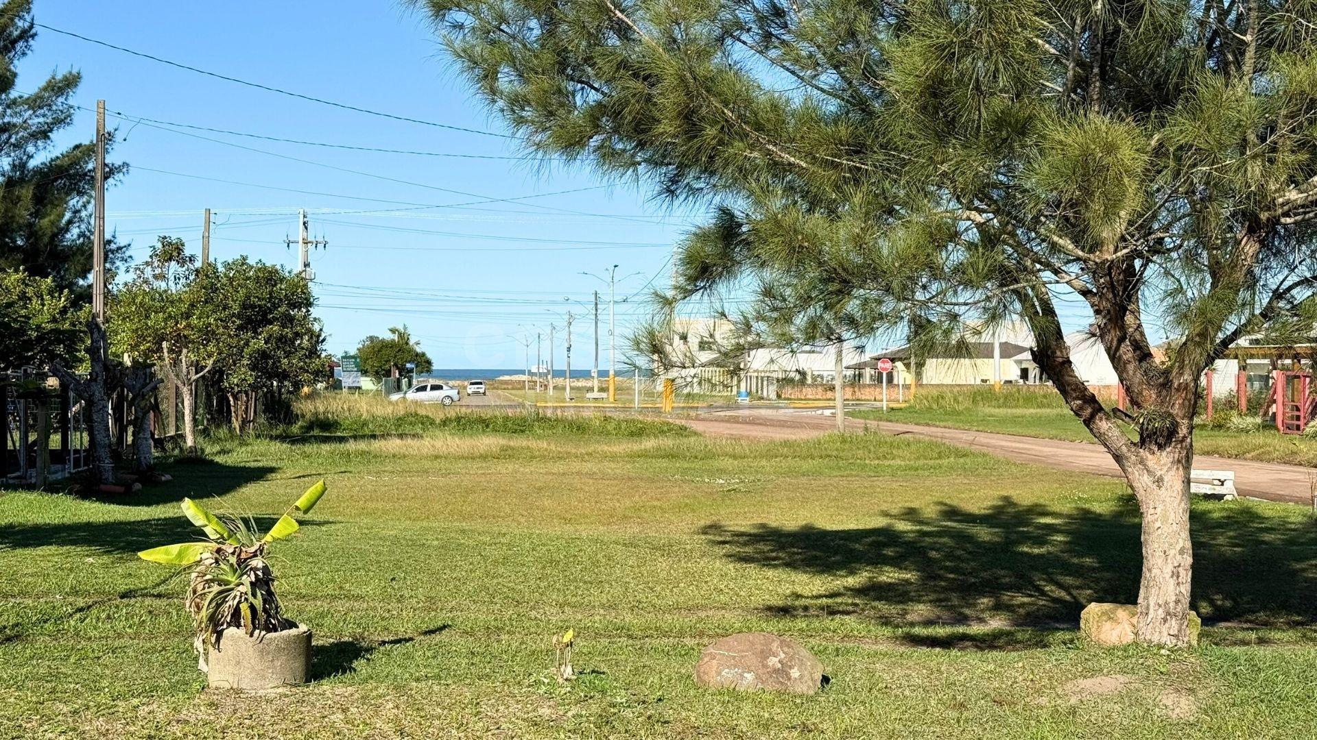 Terreno pronto para construir no bairro Camboim – Apenas 250m do mar!