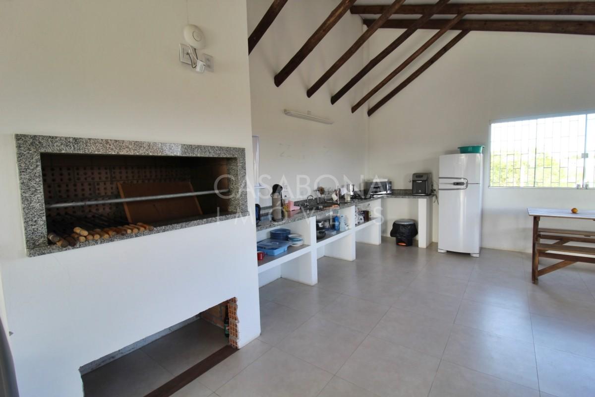 Excelente Pavilhão Comercial à Venda - Bairro Quatro Lagos, Arroio do Sal