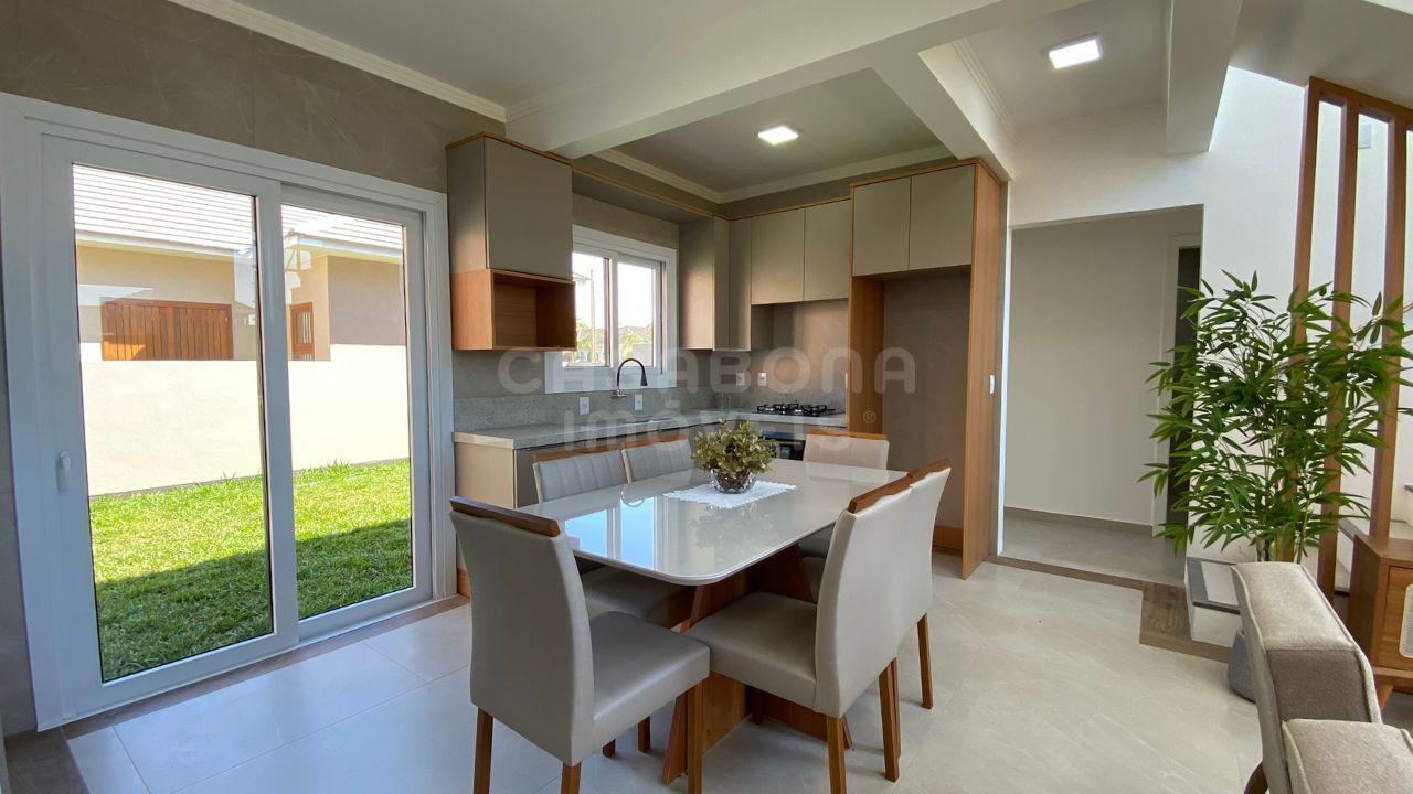 Sobrado à Venda em Vista Alegre, Arroio do Sal