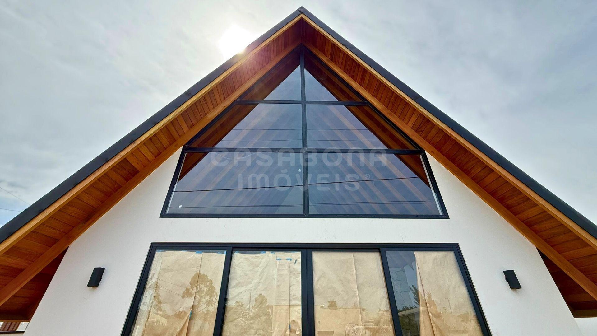 Seu novo refúgio no litoral: conforto, privacidade e localização privilegiada