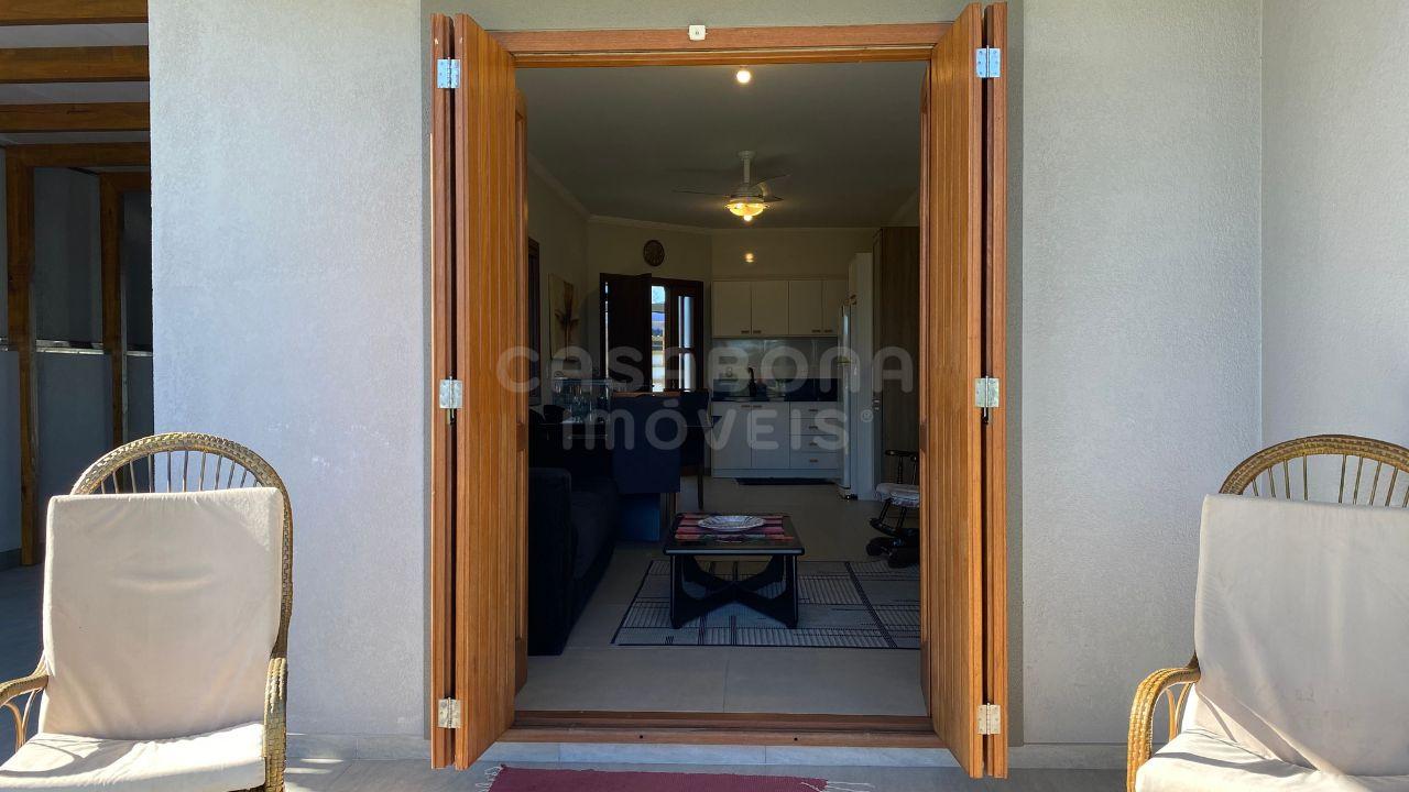 Casa à Venda em Arroio do Sal - Bairro São Pedro, Próxima à Praia