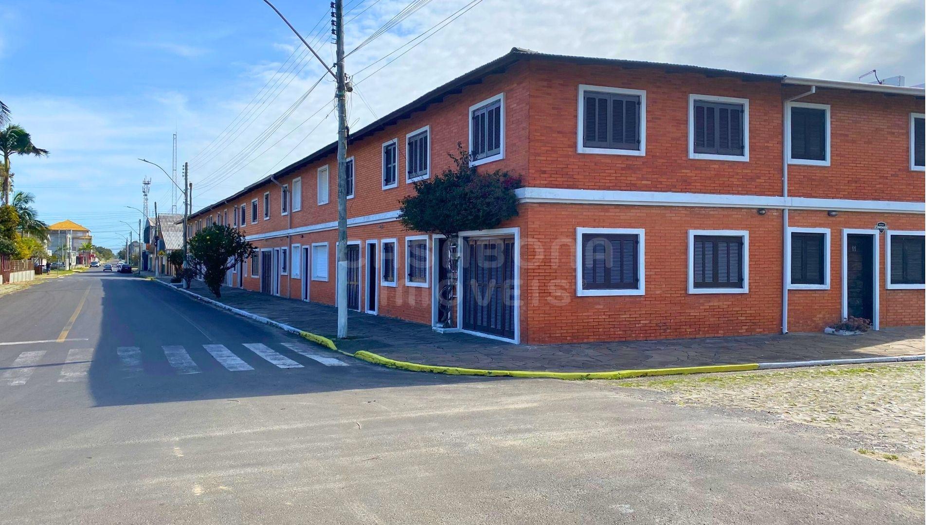 Apartamento mobiliado próximo ao centro e da praia em Arroio do Sal