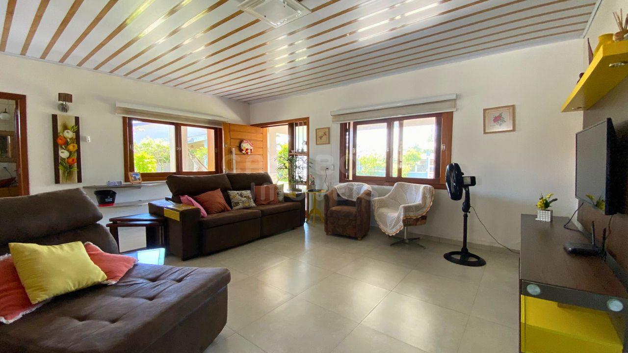 Casa à Venda com 2 terrenos no Jardim Olívia – Arroio do Sal