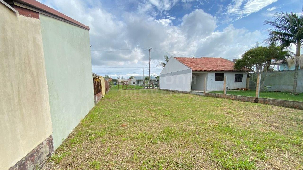 Terreno Amplo a Poucos Passos da Praia em Âncora, Arroio do Sal