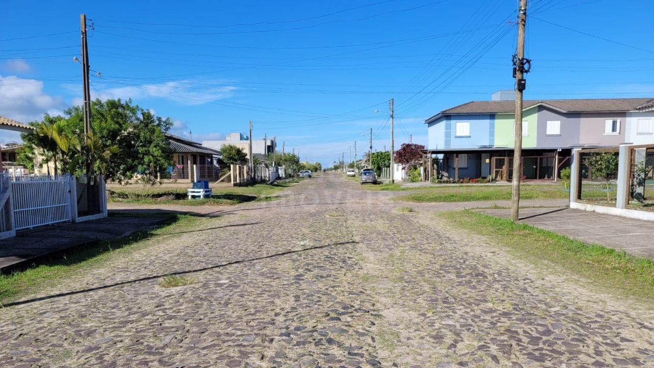 Casa Mobiliada em Arroio do Sal - Bairro Quatro Lagos