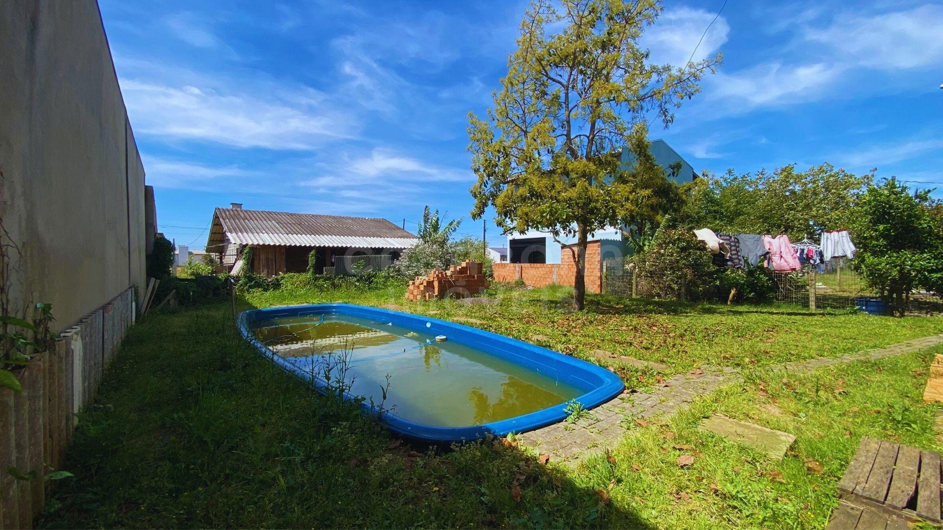 Casa com Piscina e Suíte no Bairro Quatro Lagos em Arroio do Sal