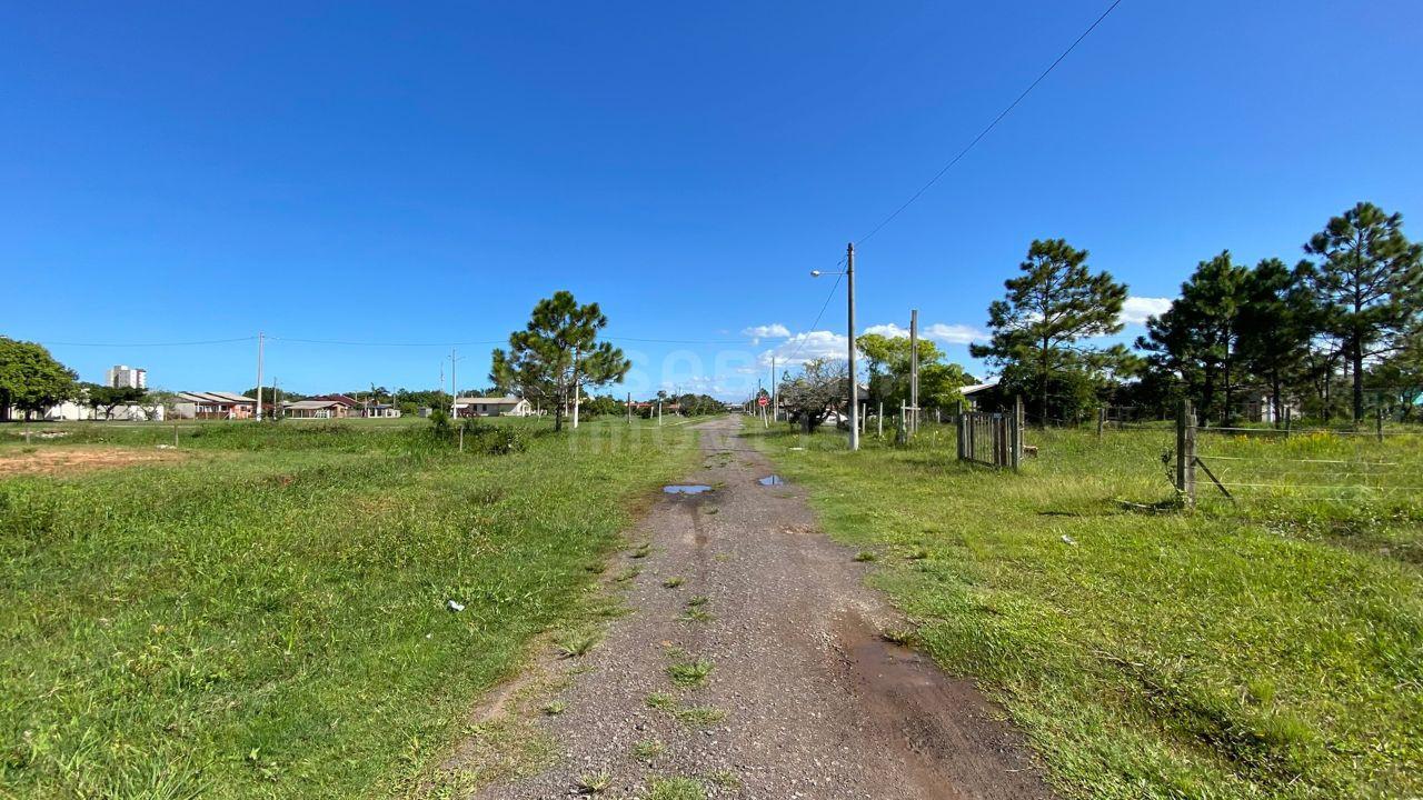 Terreno à Venda no Quatro Lagos – Arroio do Sal | 375m² | Localização Privilegiada