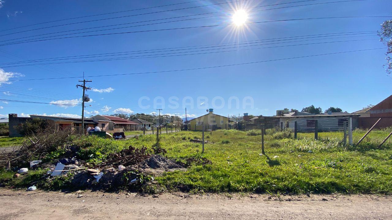 Terreno de Esquina à Venda no Bairro Quatro Lagos, Arroio do Sal