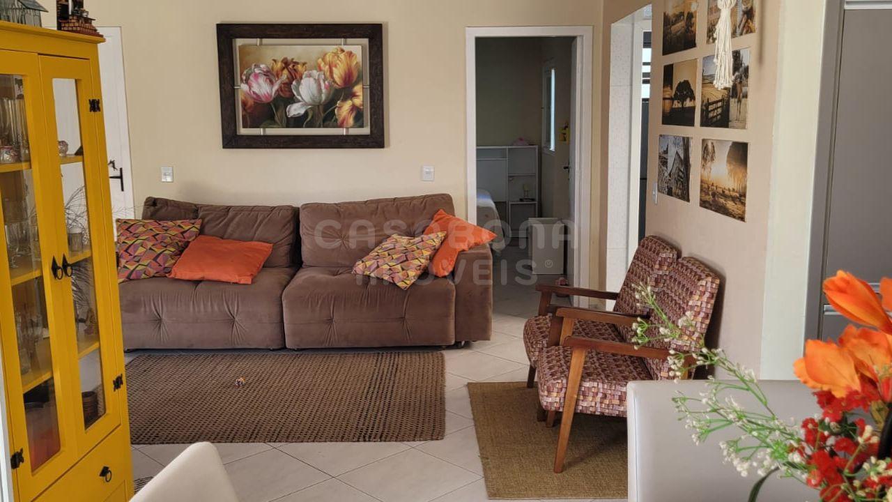 Aconchegante Casa de Esquina em Terra de Areia