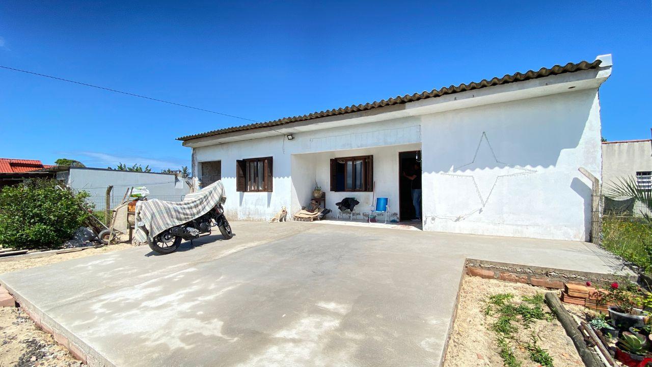 Casa Ampla com 3 Dormitórios e 1 Banheiro – Grande Potencial de Expansão