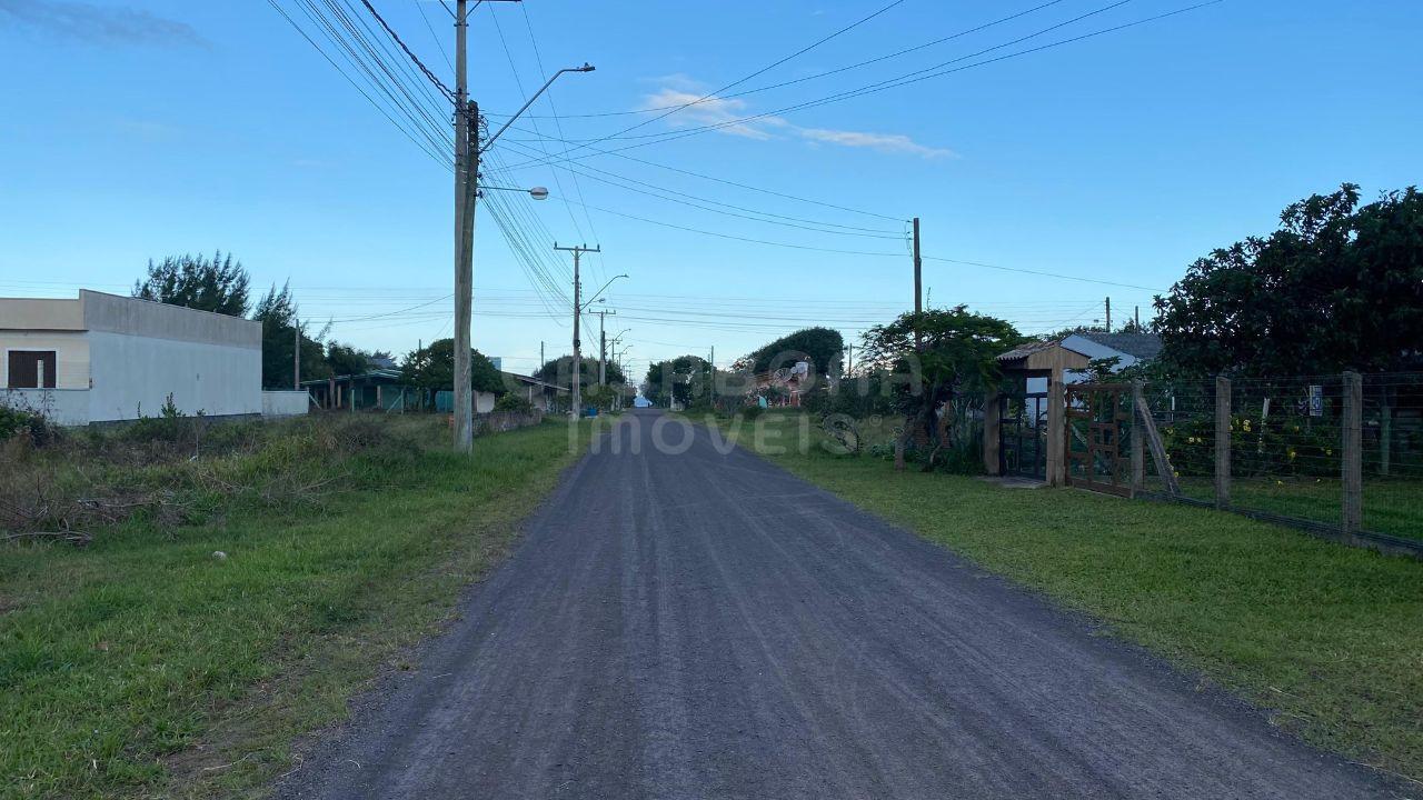 Casa de Esquina com Piscina – Bairro Jardim Olívia, Arroio do Sal