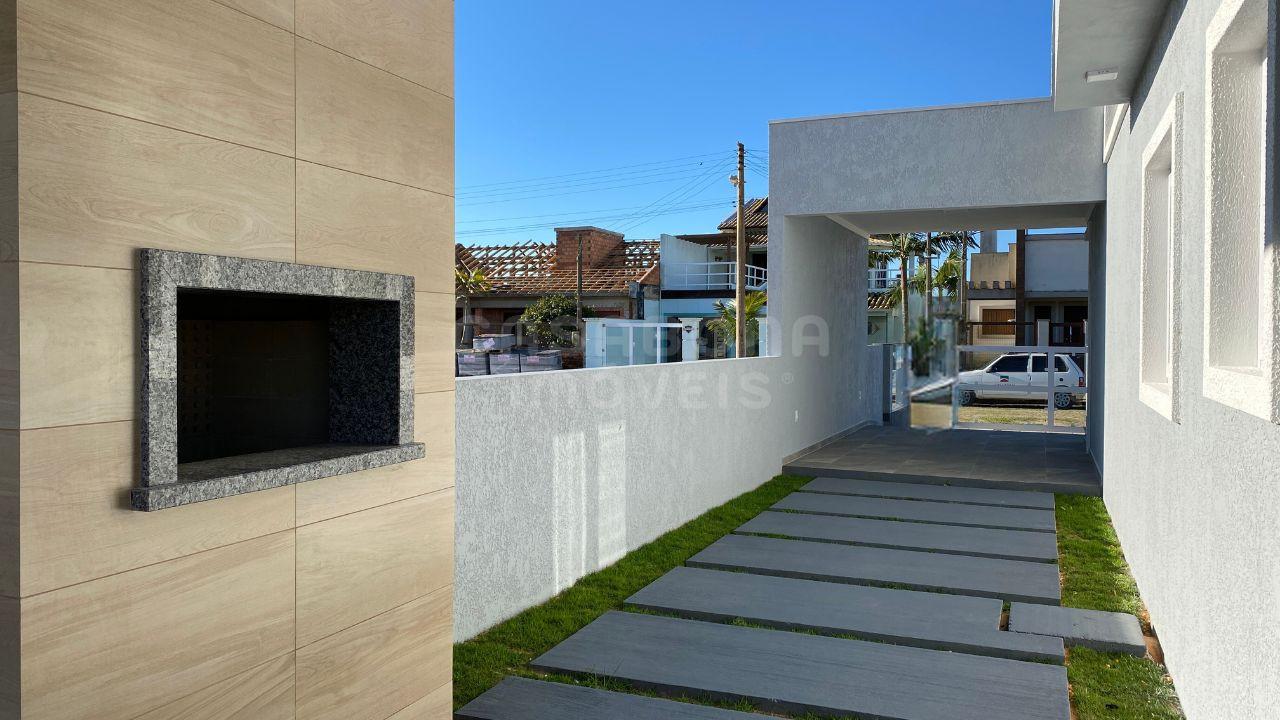 Casa Nova em Arroio do Sal - Conforto a Poucos Passos da Praia