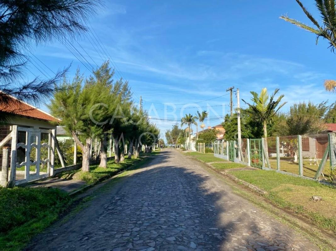 Refúgio à Beira-Mar: Dois Terrenos Exclusivos em Arroio do Sal