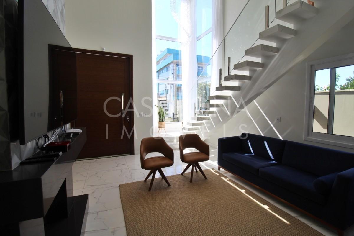 Residência Exclusiva Próxima ao Centro e ao Mar