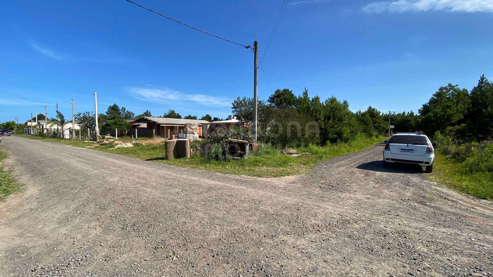 Terreno de Esquina 10 x 25 no Balneário Figueirinha – Posição Solar Norte e Máxima Valorização