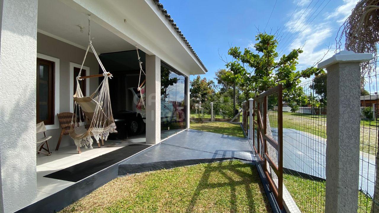 Casa de Esquina em Areias Brancas – Arroio do Sal