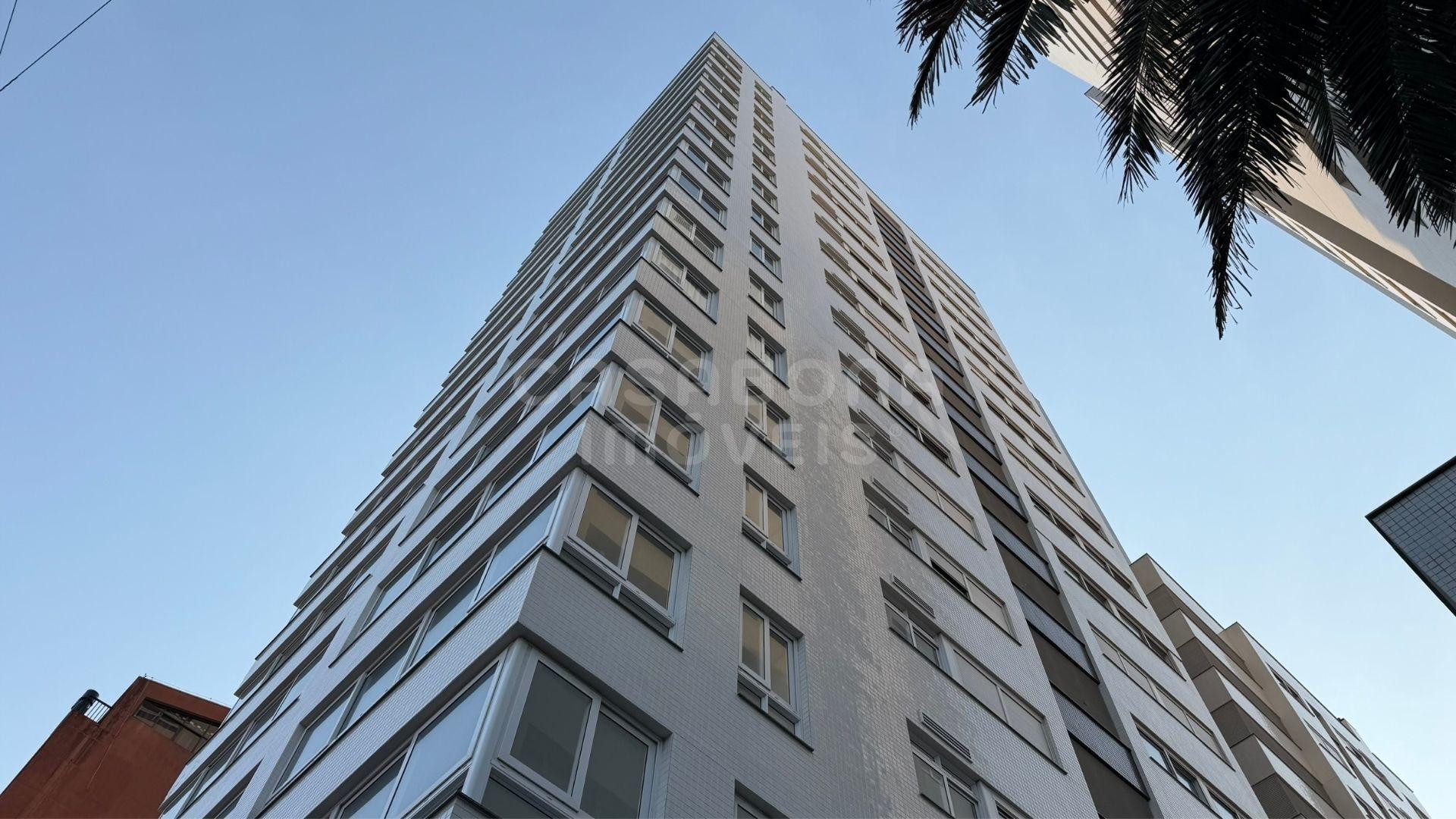 Viva o Alto Padrão Frente ao Mar na Prainha – Torres