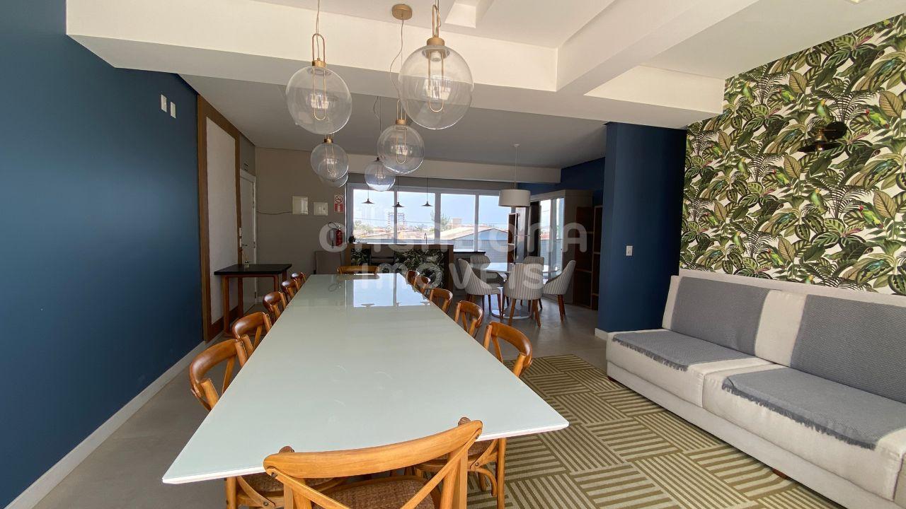 Refúgio à Beira-Mar: Aconchegante Apartamento no Balneário Jardim Raiante