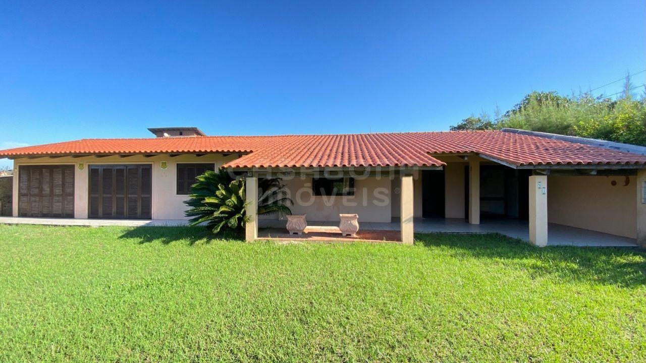 Refúgio à Beira-Mar: Linda Residência no Balneário Rondinha Nova