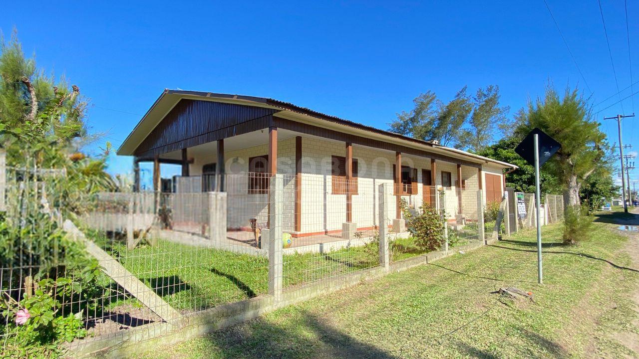 Casa à Venda em Arroio do Sal - Bairro Rondinha