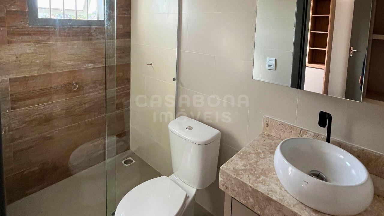 Casa de esquina no Bairro Vista Alegre