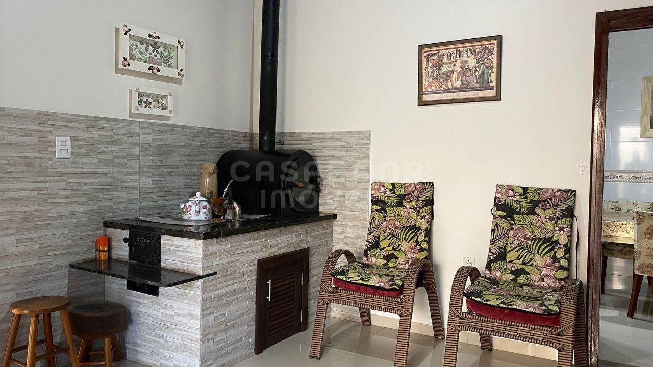 Excelente Casa à Venda em Torres - Bairro Paraíso