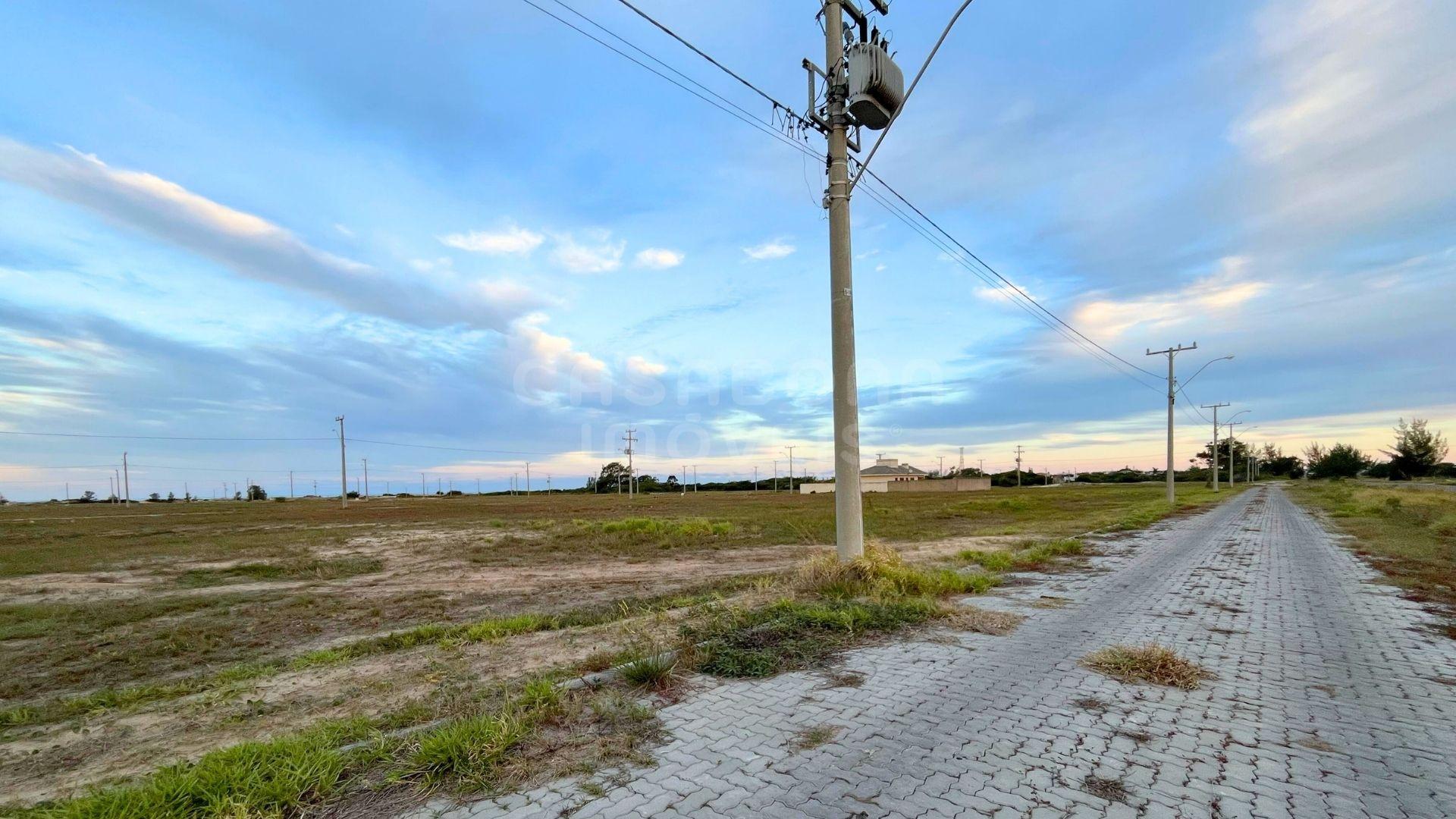 Terreno amplo a 350 metros do mar em Curumim