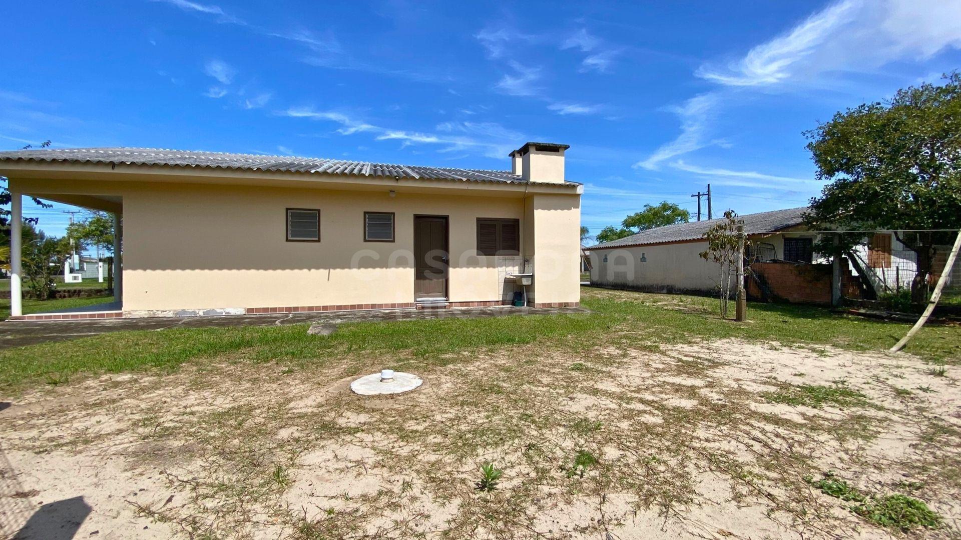 Casa mobiliada a 250m do mar na Lagoa da Camboim