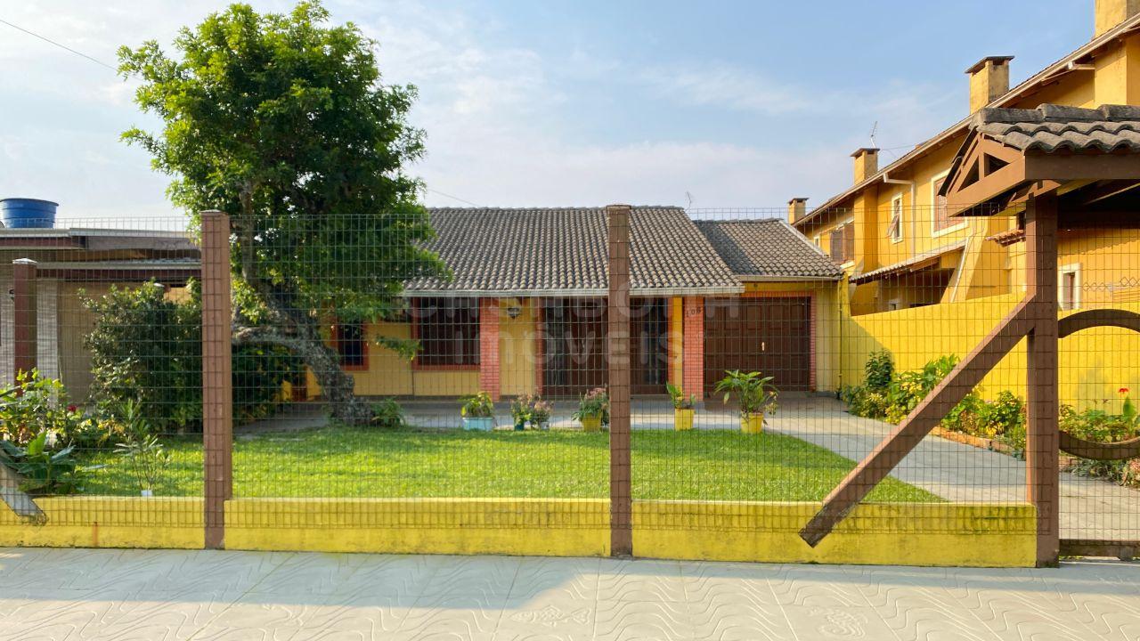 Casa à Venda no Centro de Arroio do Sal