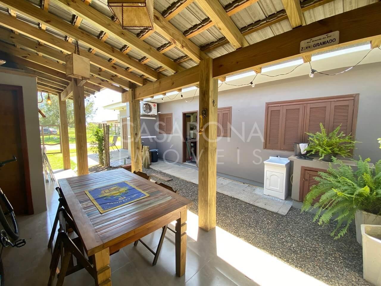 Encantadora Residência de Esquina no Balneário Camboim