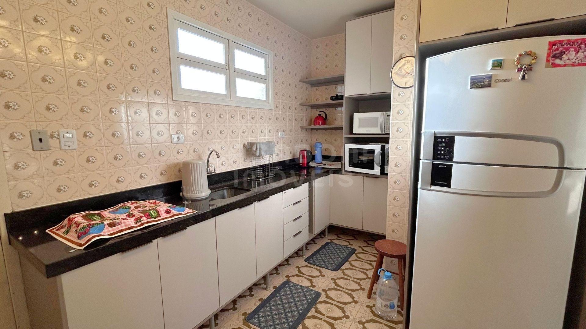 Casa com amplo pátio no Jardim Olívia – 300 metros do mar