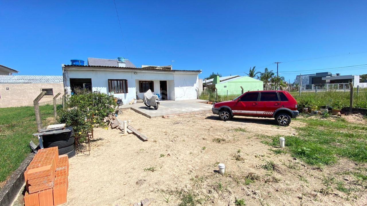 Casa Ampla com 3 Dormitórios e 1 Banheiro – Grande Potencial de Expansão