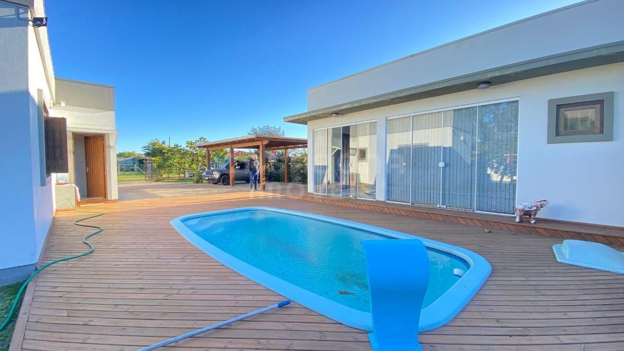 Casa Aconchegante com Piscina a Poucos Passos da Praia