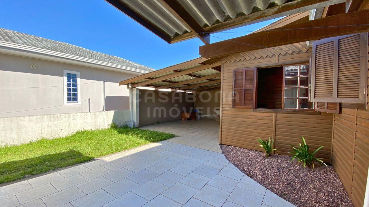 Casa Aconchegante em Meio Terreno Compartilhado na Marambaia